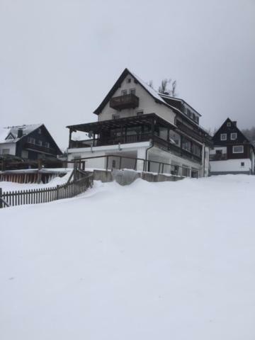 Appartement Dalzicht Geschikt Voor 4 Tot 5 Volwassenen Of 4 Volwassenen Plus 2 Kinderen Winterberg Bagian luar foto